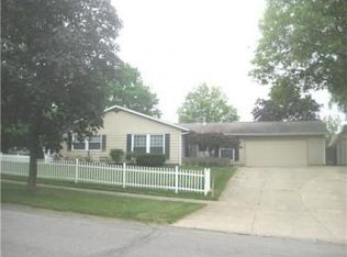 1840 Ridgedale Rd, South Bend, IN 46614