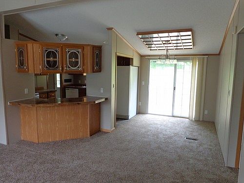 3rd image of 26 Crosstree Ct