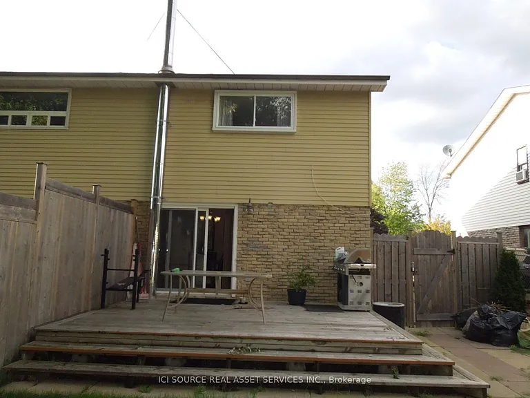 129 Ormond Dr — Photo 21