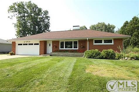 1st image of 333 Lakeshore Dr
