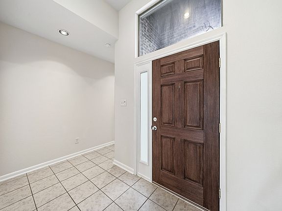 4th image of 4934 Lattimore Creek Dr