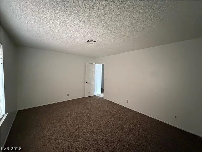2119 Pine Breeze Ln — Photo 12