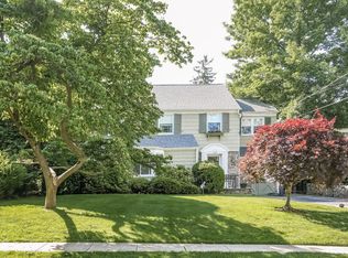 130 E Garden Rd, Larchmont, NY 10538