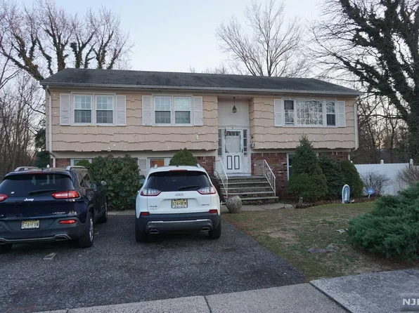 5 Birch St, Little Ferry, NJ 07643