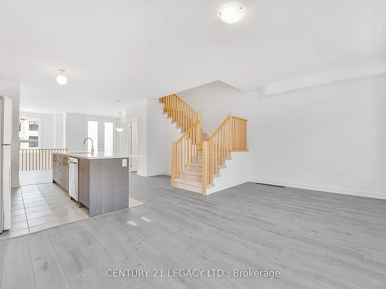 131 Blue Forest Cres — Photo 16