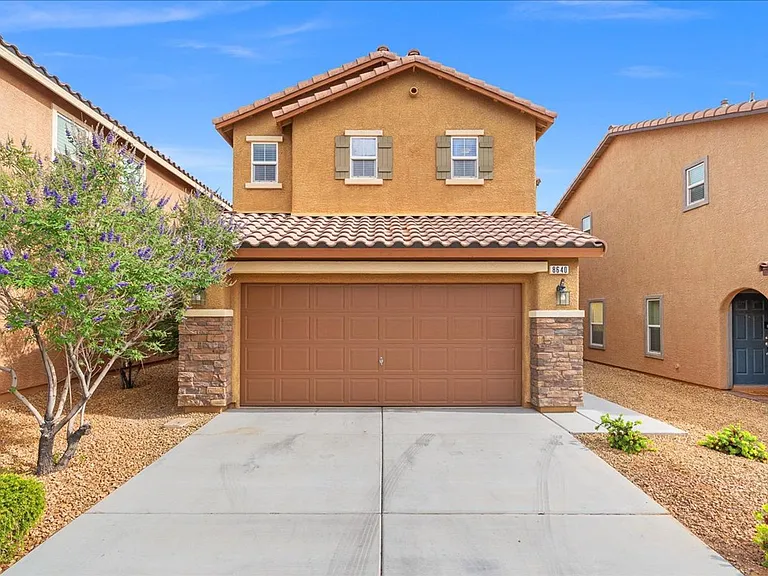 8640 Bella Sparkle Ave — Photo 2