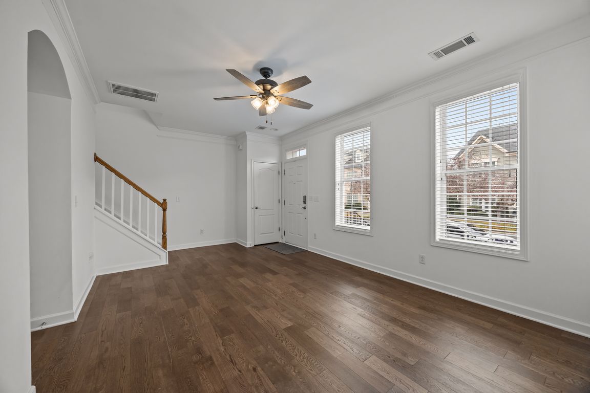 next background image