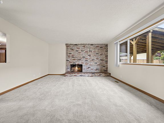5th image of 6335 SE Molt St