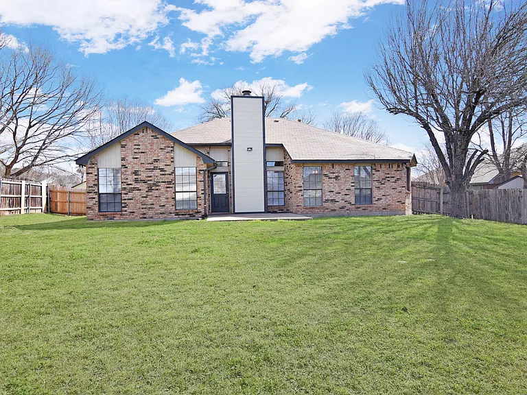 2304 Skipcha Dr — Photo 19