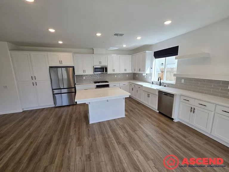 15811 Santa Clara Ct — Photo 4