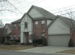 2283 Charms Ravine Dr, Wixom, MI 48393