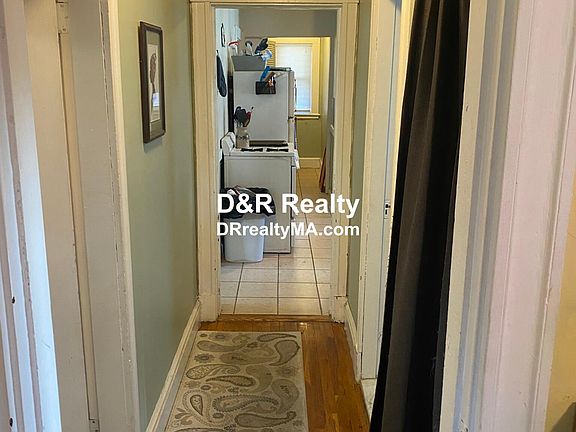 5th image of 29 Renfrew St #2