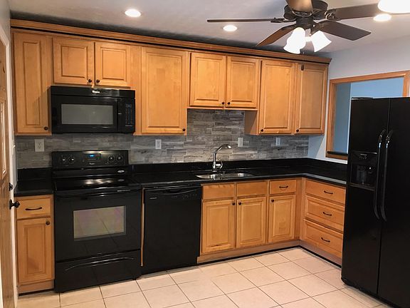 3rd image of 1755 Rockwell Dr
