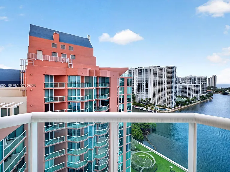 3370 Hidden Bay Dr #2107 — Photo 31