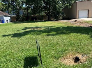 Shadylawn Ave, La Porte, TX 77571