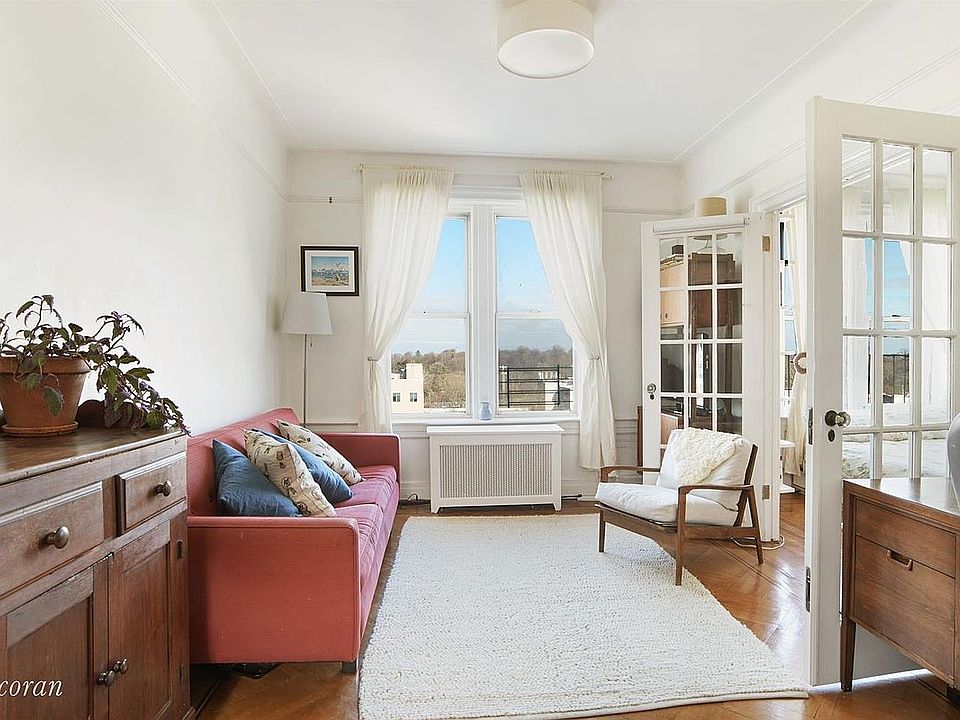 1st image of 661 41st St APT 4A