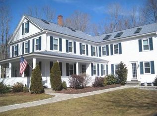28 South St, Medfield, MA 02052