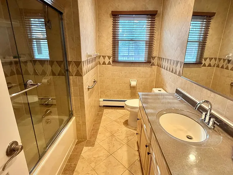 29 Carriage Hill Ln — Photo 13