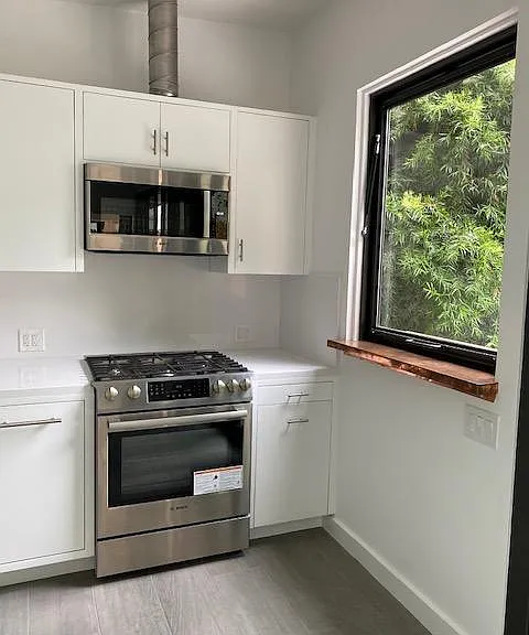 Oven, Microwave, Copper Countertop Cafe Window