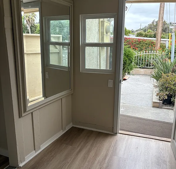 418 Honeysuckle Ln #1 — Photo 2