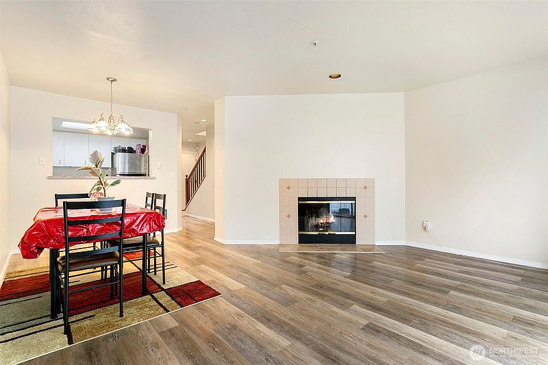 4th image of 1825 S 330th Street #E7