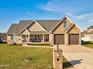 9236 Gabrielle Rd, Strawberry Plains, TN 37871