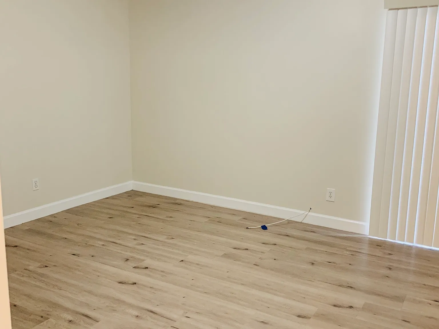 3 bed, 2.5 bath, 1590 sqft, $2,550 — Photo 2
