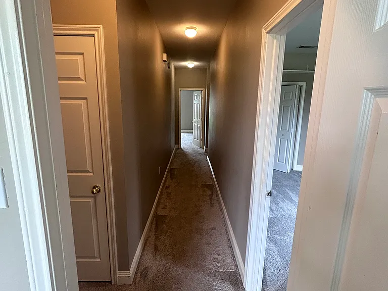 724 Simpson Way — Photo 11