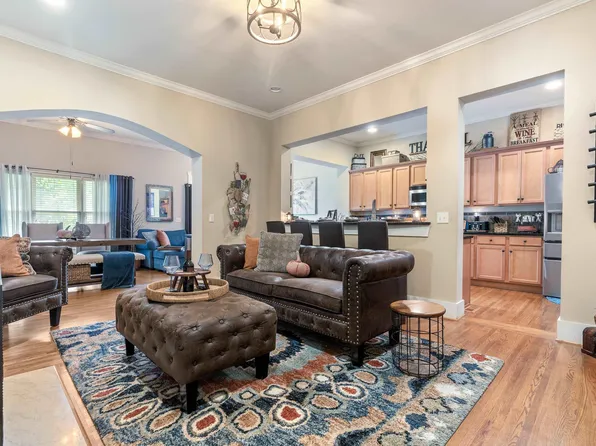1020 Townes Ct, Birmingham, AL 35242