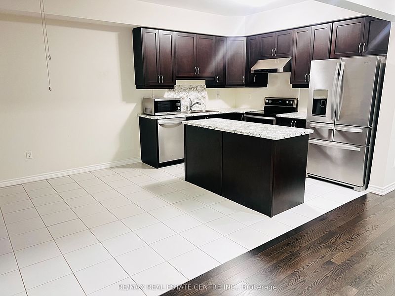 Brampton Townhouse for rent - 3 Bedrooms — photo 9