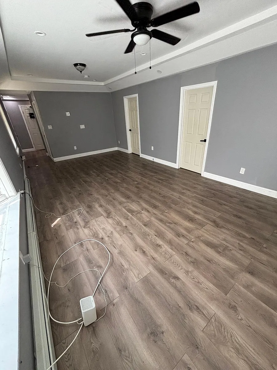 Building Photo - 133 Welles St #1