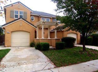 2370 Stonebridge Cir, Anchorage, AK 99507