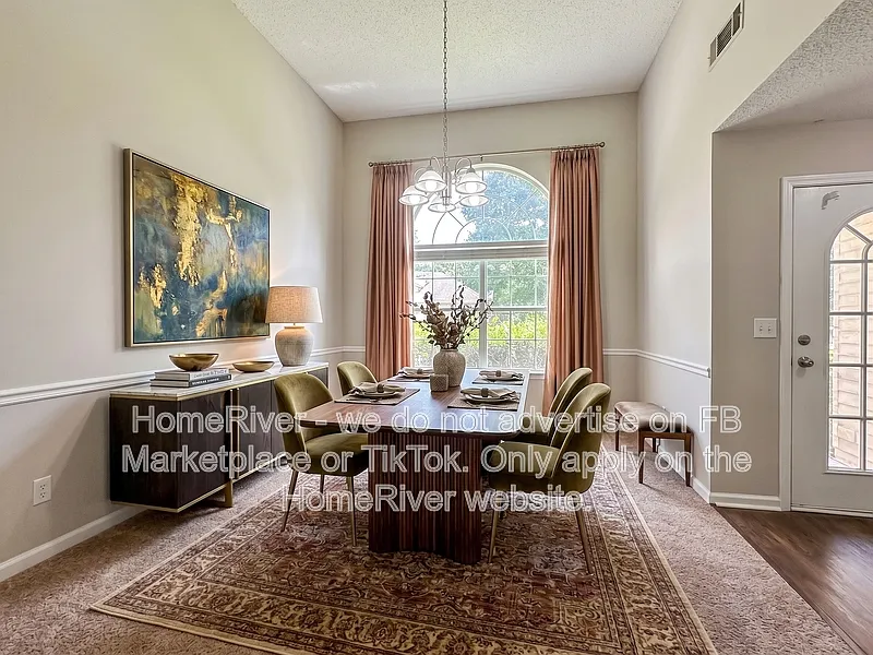 4 bed, 3.0 bath, 2112 sqft, $2,235 — Photo 3