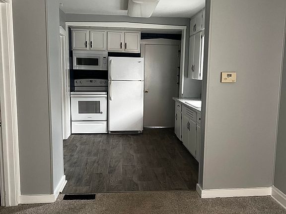 5th image of 540 Williams St