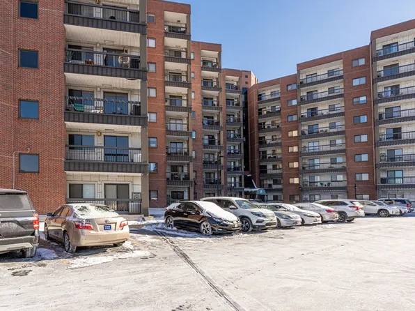 90 Quincy Shore Dr APT 310, Quincy, MA 02171