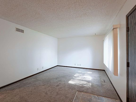 2nd image of 5507 S 42nd Street Ct