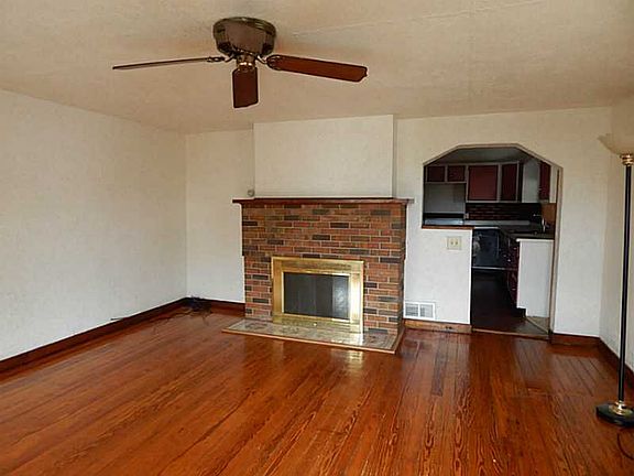 4th image of 14 Binotto Ave