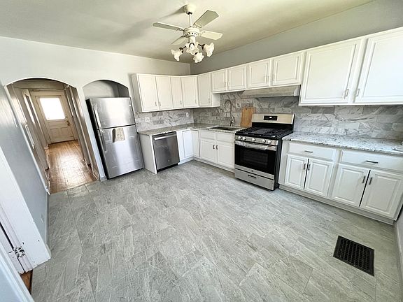 2nd image of 4012 Eileen Dr