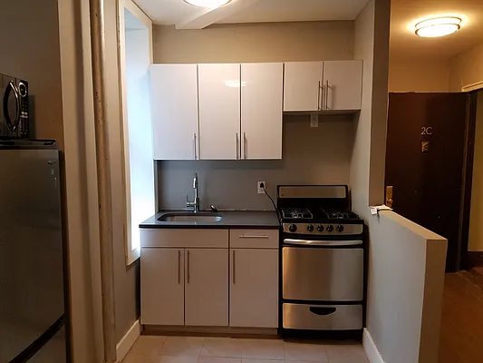 Rented by Bruma Realty LLC | media 17