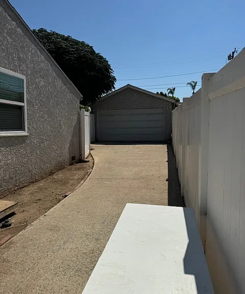 722 W 9th St — Photo 3