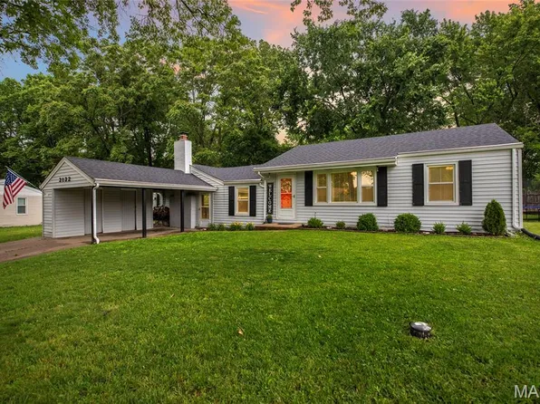 3132 Duquette Dr, Saint Charles, MO 63301