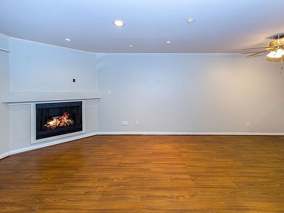 4th image of 5525 Canoga Ave APT 104