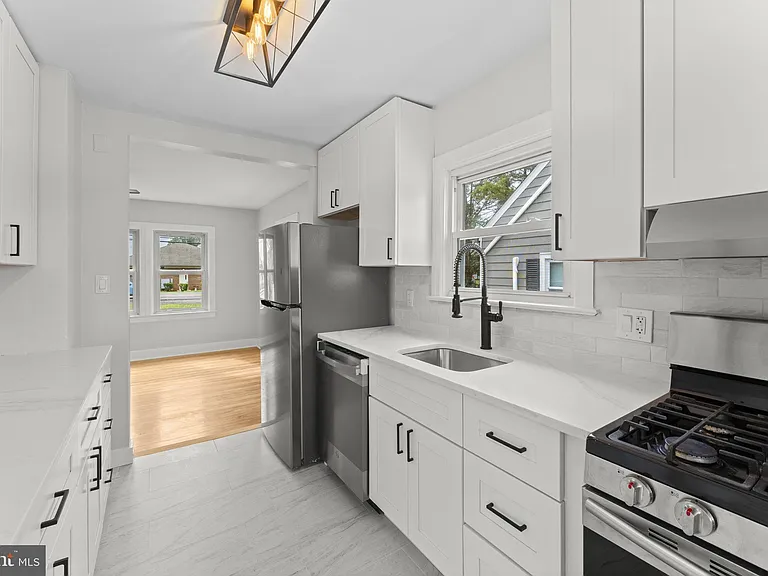 1818 Orange Rd — Photo 19