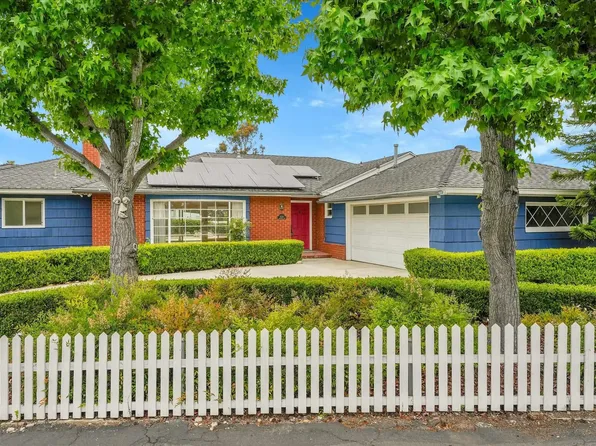 9226 Briercrest Dr, La Mesa, CA 91942