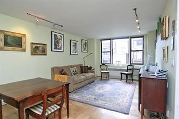 Sold by Douglas Elliman | media 21