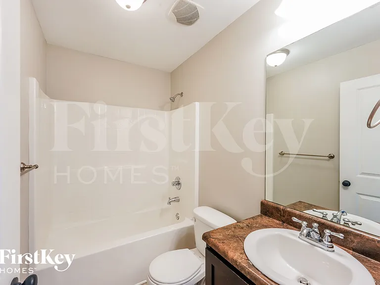 1114 Emerald Ridge Dr — Photo 17