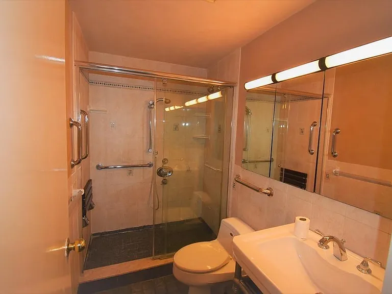 950 Massachusetts Ave #617 — Photo 8