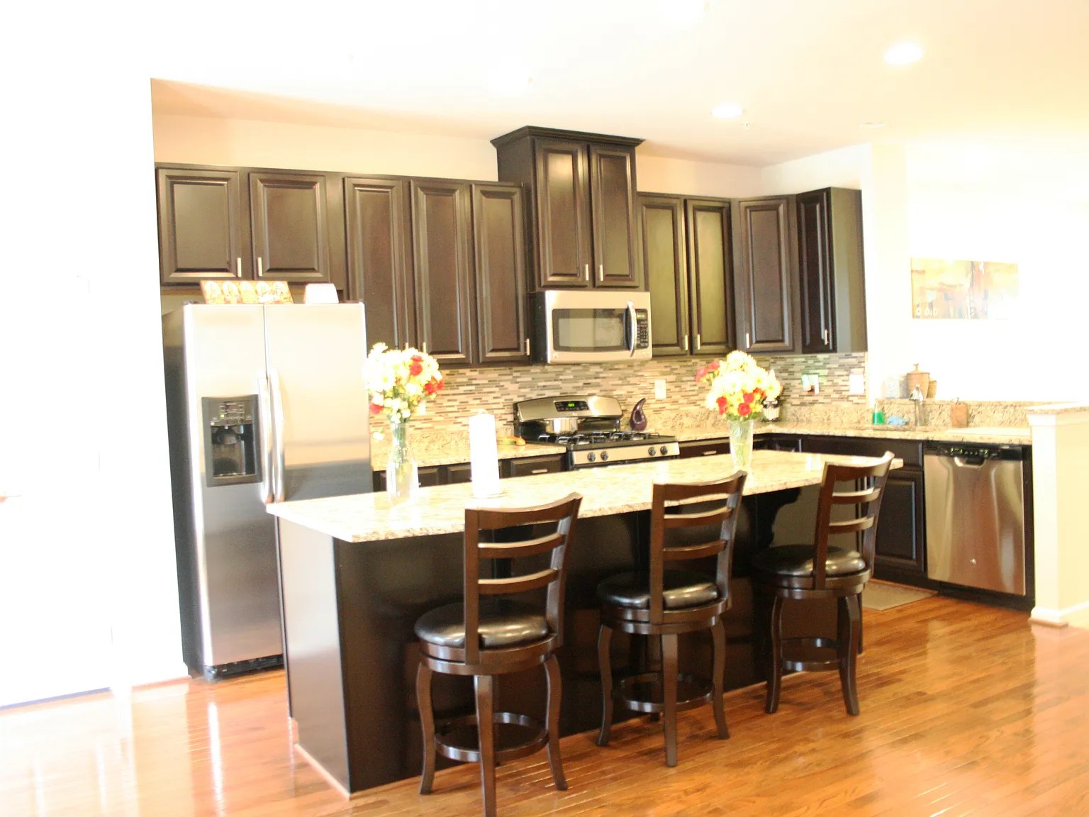 4 bed, 3.5 bath, 2096 sqft, $3,150 — Photo 1