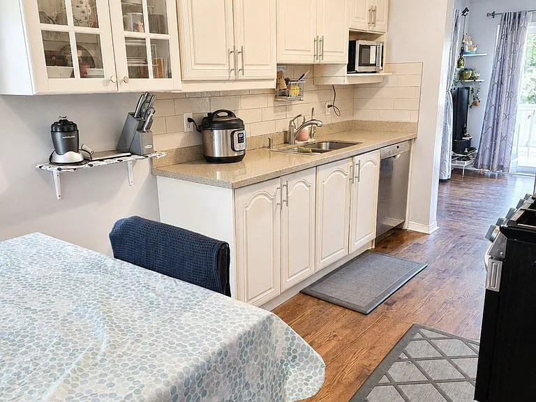 710 Stonebridge Ave — Photo 7