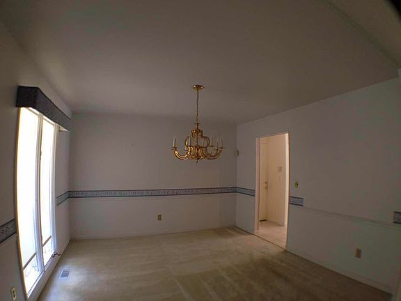 3rd image of 1839 Rockmoor Dr